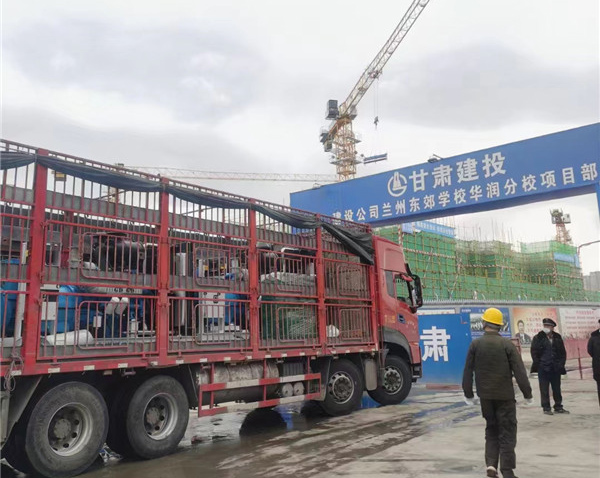 華潤東郊(jiao)分校和華潤禦瀾(lán)山二期2台500kw發電機(jī)已經到貨