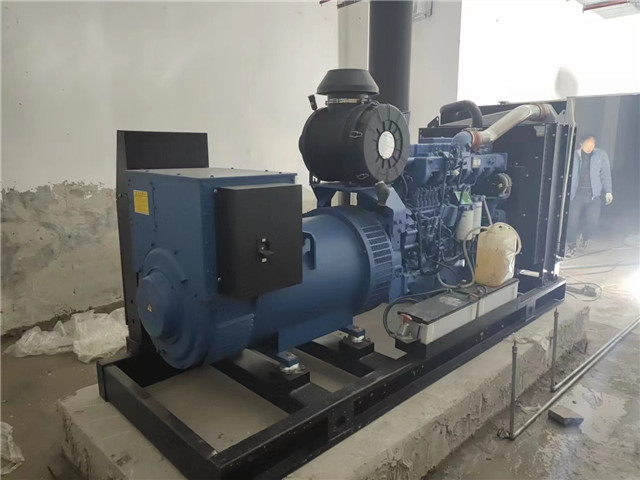 平涼欣雅苑(yuan)發電機安裝(zhuāng)調試完成