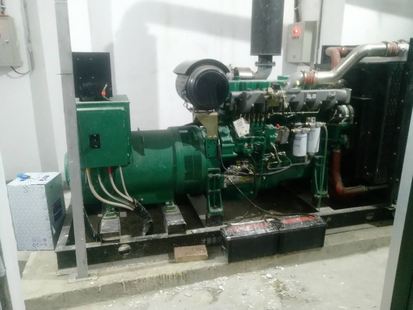 怎麼(me)操作柴油(you)發電機組(zu)