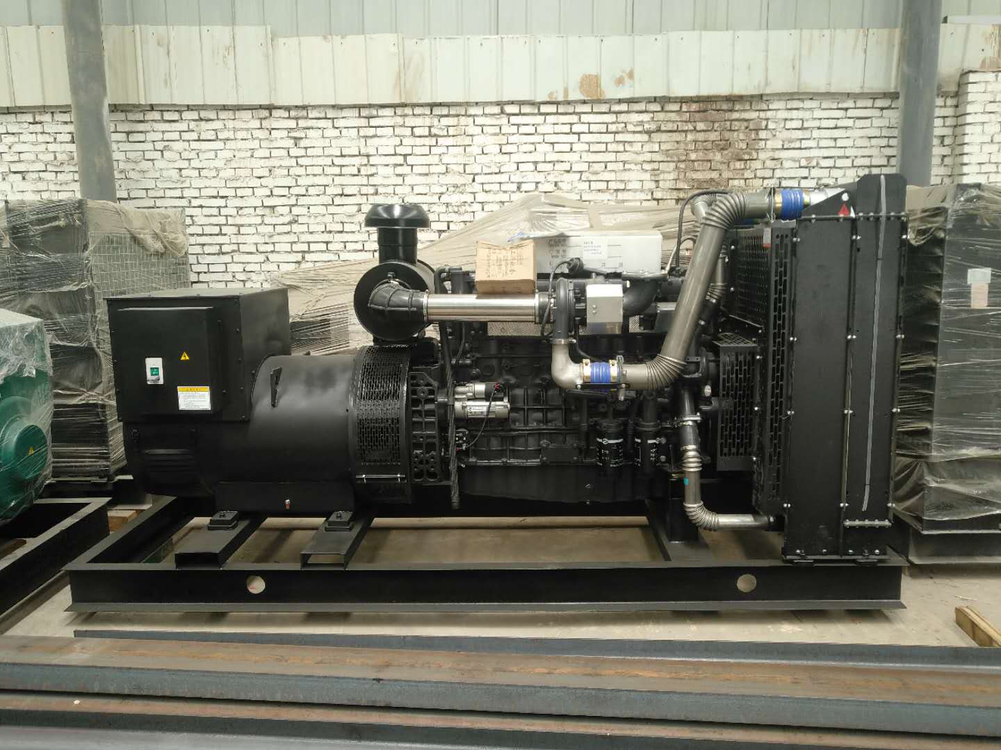 柴(chái)油發電機的組成(chéng)